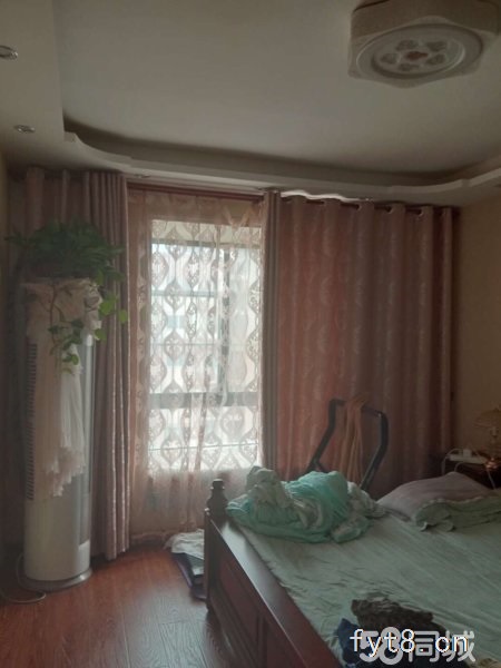 明年8月份满五唯一 家具家电全送